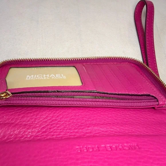 Michael Kors Jet Set Travel Wristlet Wallet Hot Pink Leather Phone Clutch - Picture 8 of 13